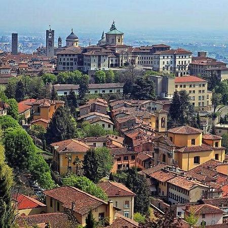 Alice Nel Paese Delle Meraviglie Sulbiate Bagian luar foto